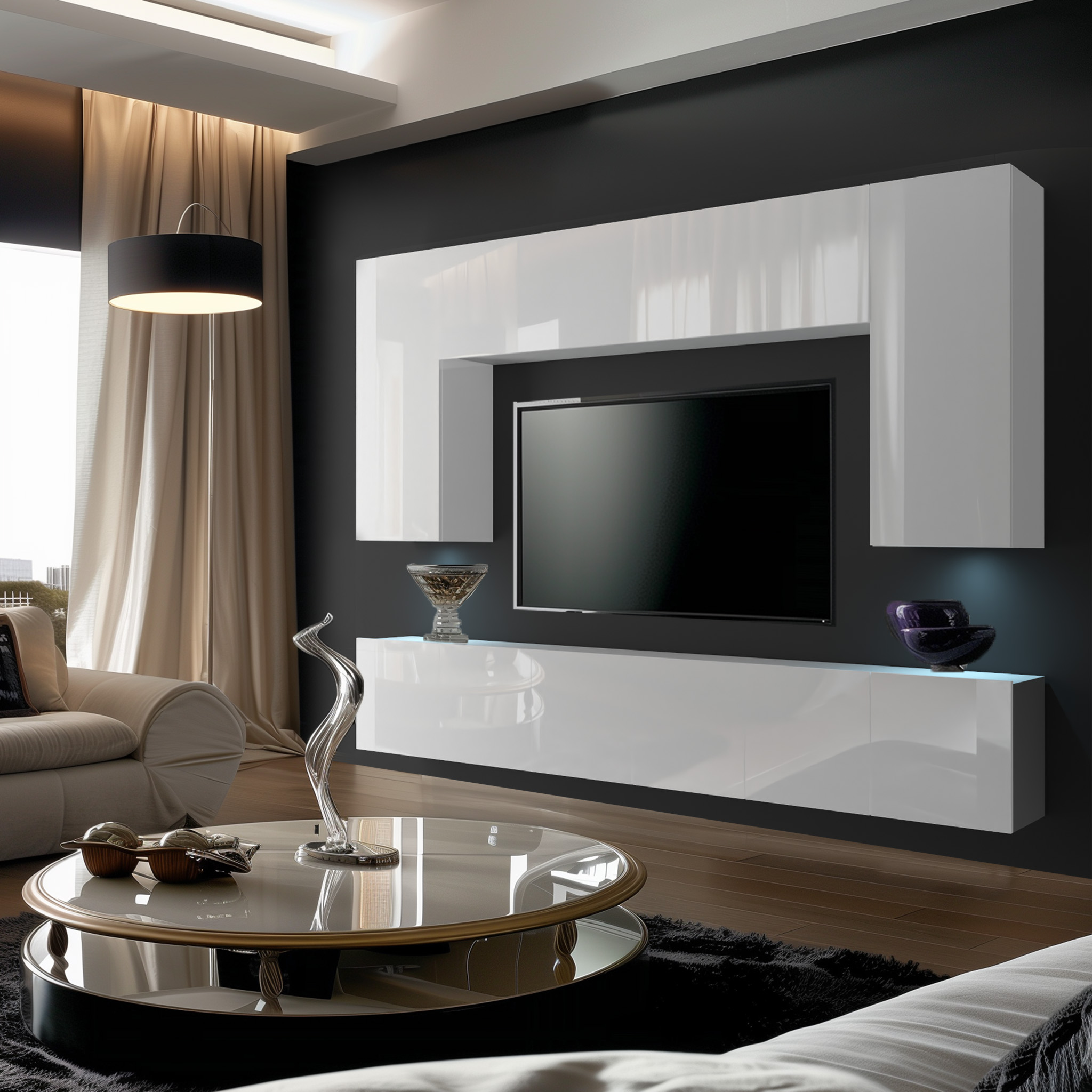 Parete TV bianco lucido con moduli sospesi e tavolino